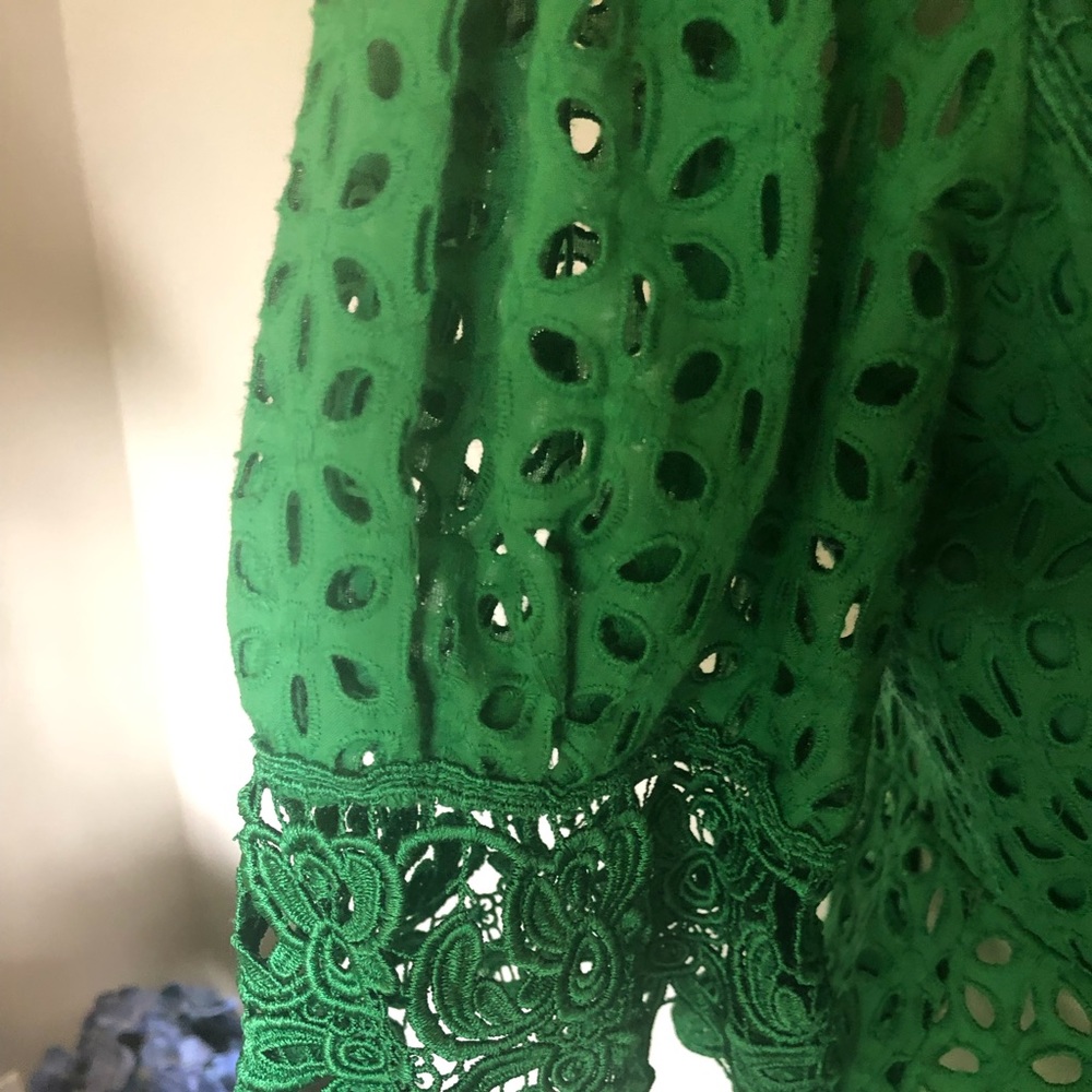 MODA International brand Kelly green, eyelet babydoll top - Picture 6 of 12